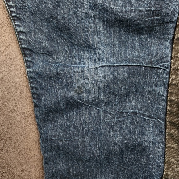 Rocawear Jeans Mens 37x32 Black Blue Two Tone Patched Denim Straight Fit Y2K VTG - Picture 3 of 14